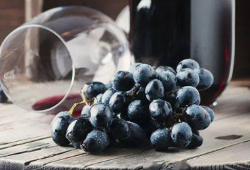 冬季喝红酒需要注意些什么呢?冬季喝葡萄酒需注意5个雷区 冬季喝红酒需要注意些什么呢?冬季喝葡萄酒需注意5个雷区