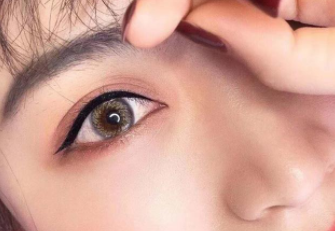 如何让美瞳线保持时间更久?纹了之后多久能消肿?