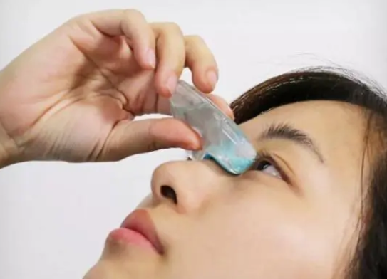 干眼症”的那些事儿，如果你常常这样做 很易导致“干眼症”