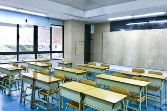 建议把高中，幼儿园纳入义务教育 专家称：是发展新机遇.