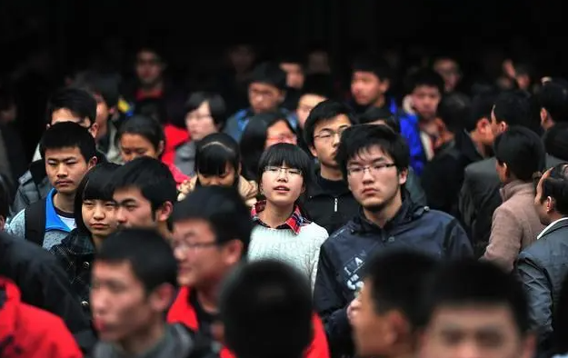 一年400多名学生上清北 全国高中C9联盟啥来头？