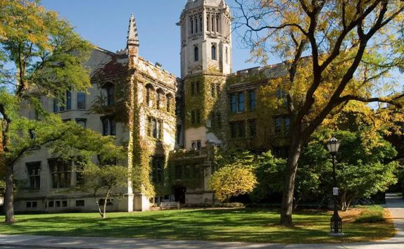 芝加哥大学国际贸易硕士要求高？申请时需要注意什么？