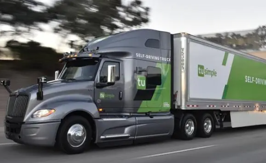 自动驾驶卡车专用域控制器发布预计2023年底开始量产交付(图2)