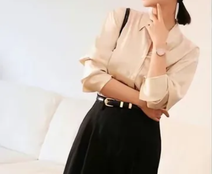 阔腿裤和“短上衣”果然更配，时髦洋气还增高