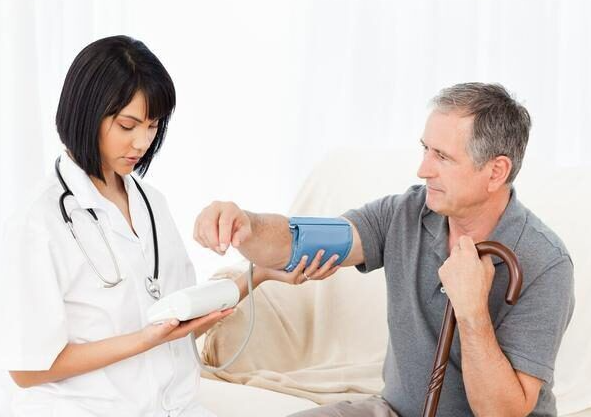 饭后低血压是怎么回事？5招教你避免、减少餐后低血压！