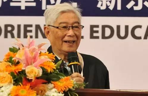 可喜可贺！当代中国教育大师顾明远今年荣获“教学大师奖”！