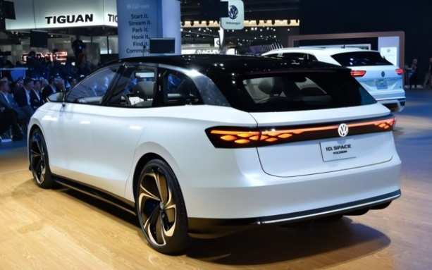 一汽大众ID.7 VIZZION申报图曝光，一汽大众ID.7将于4月17日首发