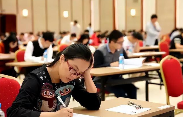 很多专业“落地率”都不高，公考上岸到底有多难？