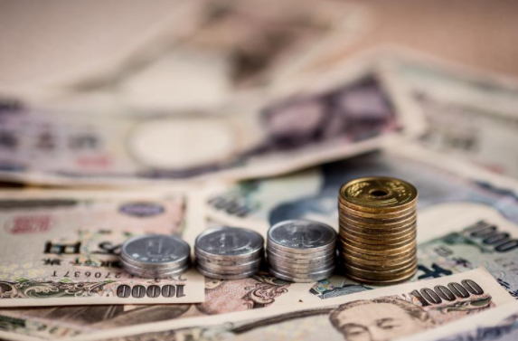 夏季需求面临下行风险，经济衰退担忧限制油价上涨