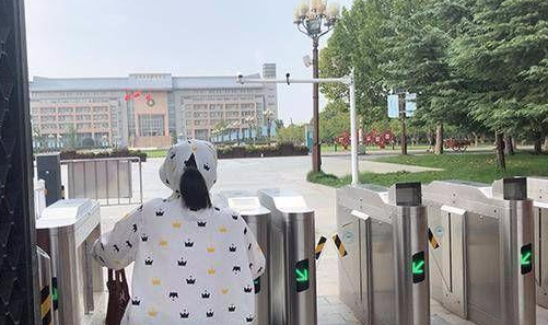 无预约不可进校！名校的大门什么时候能再次向公众敞开?