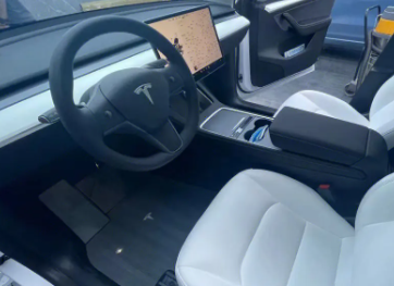 特斯拉2023年第一季度营收233.29亿美元，去年同期187.56亿美元