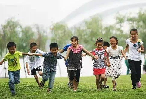放假通知来了！全国大部分学生的假期都在7月初进行，休息时间近两个月！