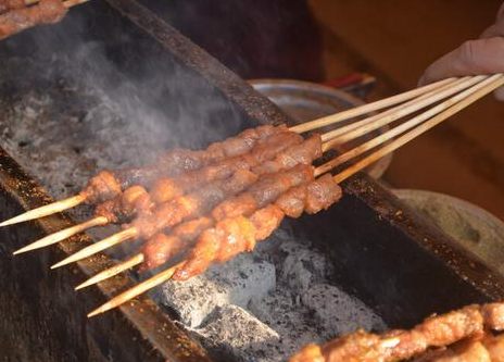 淄博烧烤爆火：如何正确健康的撸串？记住这几点！
