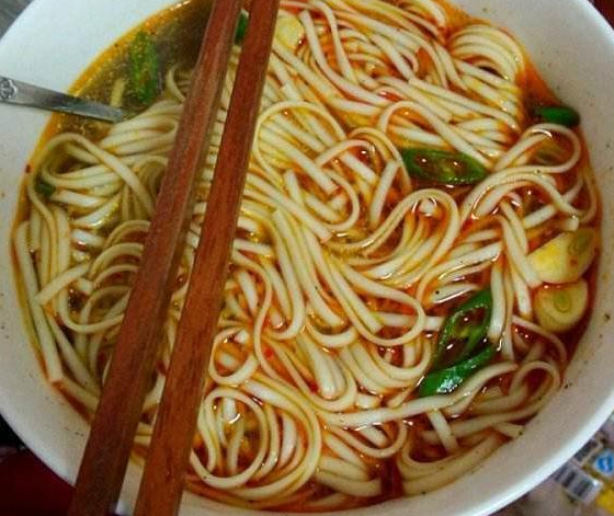 米饭和面条谁更有营养?谁更容易升高血糖?