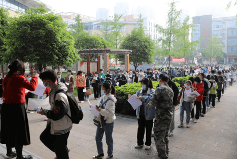 各地高职院校提前招生 给考生和学校提个醒