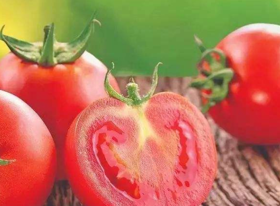 多吃番茄可以美白，是真的吗？医生：谣言！