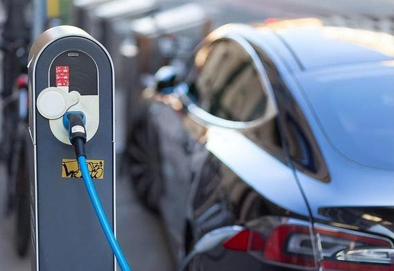 日本将要求纯电动汽车厂商公开电池碳排量,补贴或与之挂钩 日本将要求纯电动汽车厂商公开电池碳排量,补贴或与之挂钩