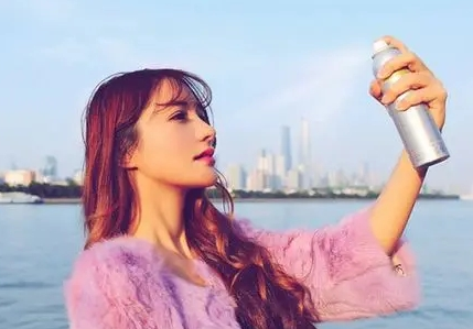 防晒喷雾怎么用？防晒喷雾的正确使用方法