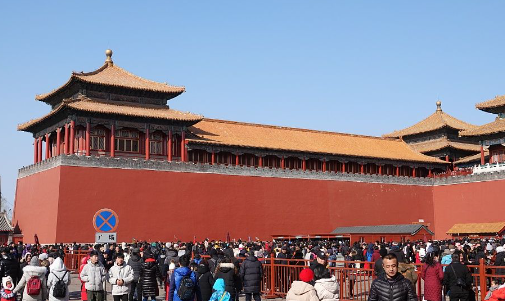 北京全面启动重点时期加强保障机制 动态调整运营安排及时疏运抵京旅客