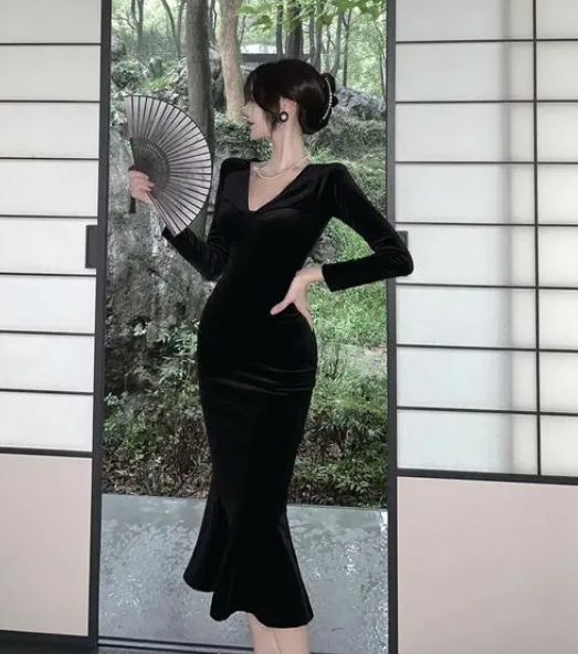 杨幂最新鱼尾裙好漂亮的身材(鱼尾裙怎么穿才是括号臀呢) 杨幂最新鱼尾裙好漂亮的身材(鱼尾裙怎么穿才是括号臀呢)