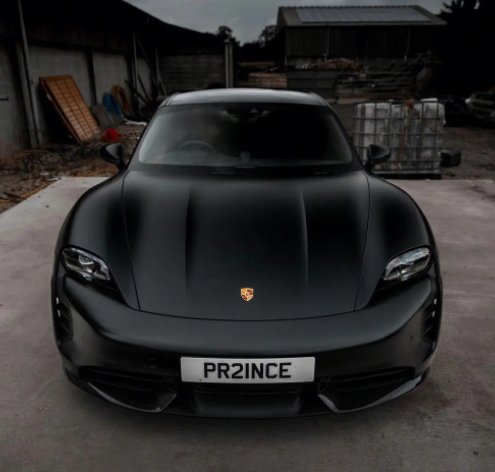 新款保时捷Taycan曝光预计下半年亮相，高清矩阵LED大灯!