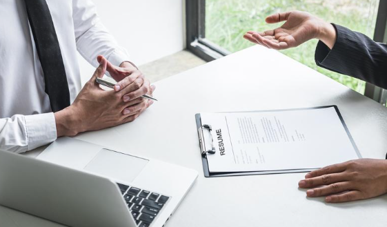 求职不成反背债，培训贷骗局亟待整治