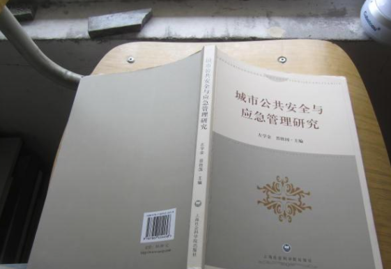考公热愈演愈烈，哪些专业更适合考公？