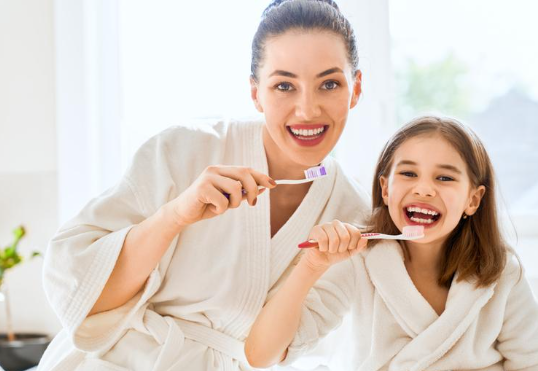 有什么办法可以洁白牙齿？日常刷牙要注意什么？