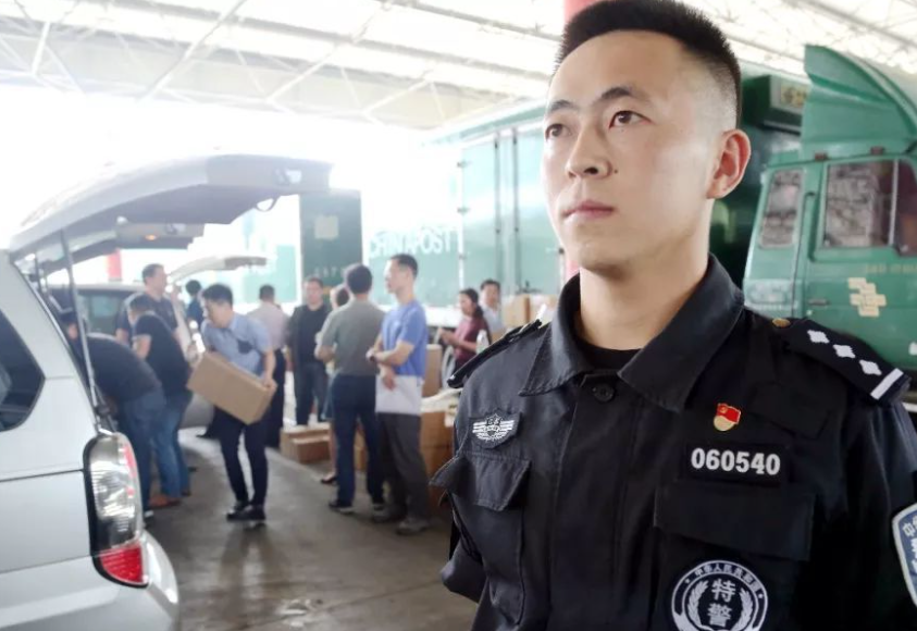 武装押运、专人看守，带你了解高考试卷的非凡“旅程”