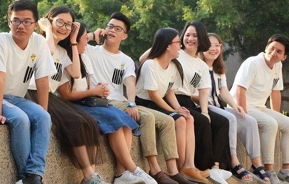 985毕业生主动延毕:有人故意挂科 挂科延毕要重新写毕业论文吗 985毕业生主动延毕:有人故意挂科 挂科延毕要重新写毕业论文吗