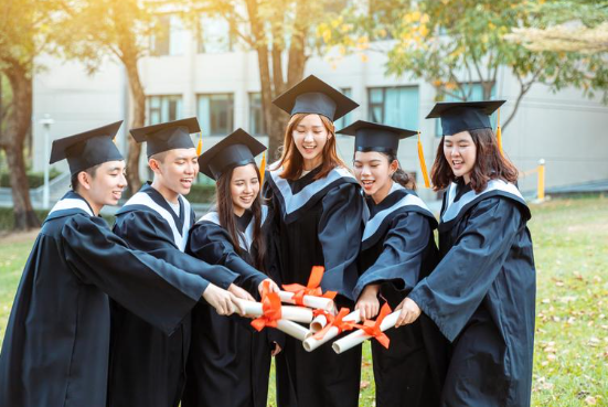 学历提升怎么选择专业怎么样？2023年热门专业有哪些？