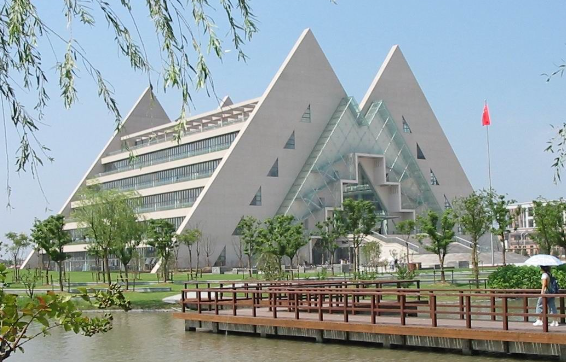 上海工程技术大学考研分数线（上海工程技术大学考研专业目录）