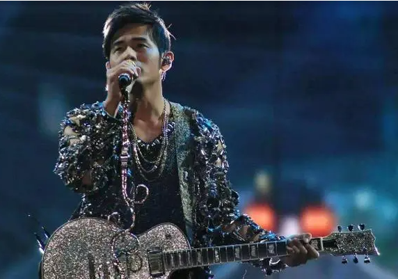 周杰伦天津演唱会何时抢票(周杰伦天津演唱会开票时间出炉)