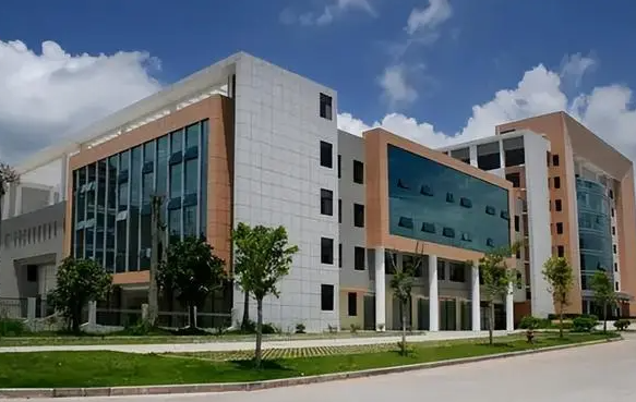 肇庆学院是一本还是二本（肇庆学院2023录取分数线）