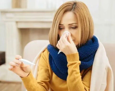 感冒的症状有哪些 感冒饮食上的注意事项