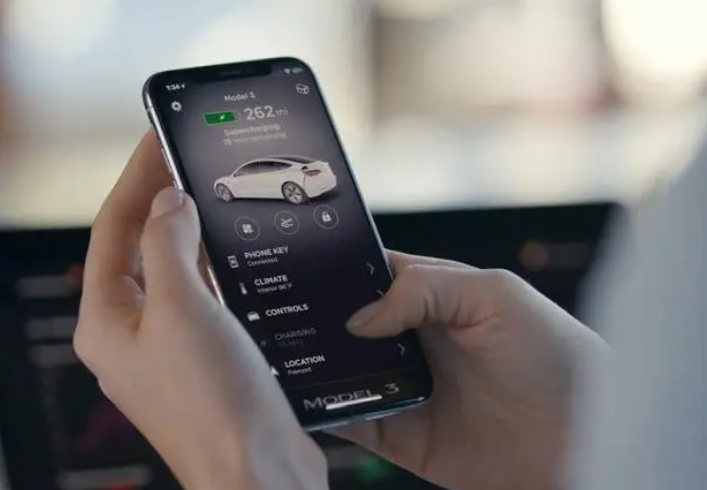 特斯拉汽车支持苹果Siri控制 特斯拉Ap最新4.24.0更新了啥？