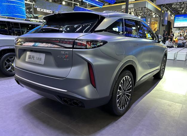 23款星途瑶光飞鱼版车展上市 奇瑞星途瑶光飞鱼超感底盘 23款星途瑶光飞鱼版车展上市 奇瑞星途瑶光飞鱼超感底盘