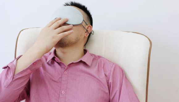 男性更年期主要有几个表现 男性更年期会有腰酸背痛的症状