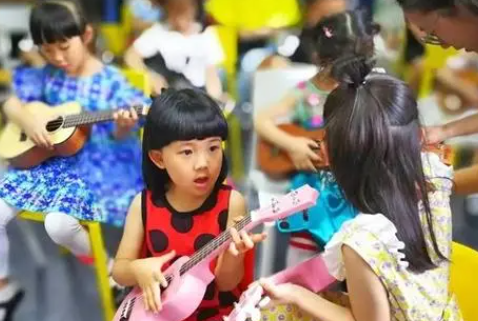 兴趣班女孩子学什么好 兴趣班怎么选择