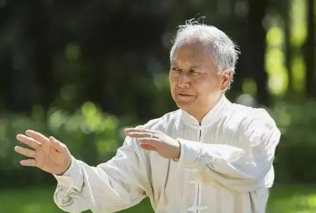 秋冬常做呼吸锻炼增加活动耐力?呼吸锻炼坐着就能锻炼吗? 秋冬常做呼吸锻炼增加活动耐力?呼吸锻炼坐着就能锻炼吗?