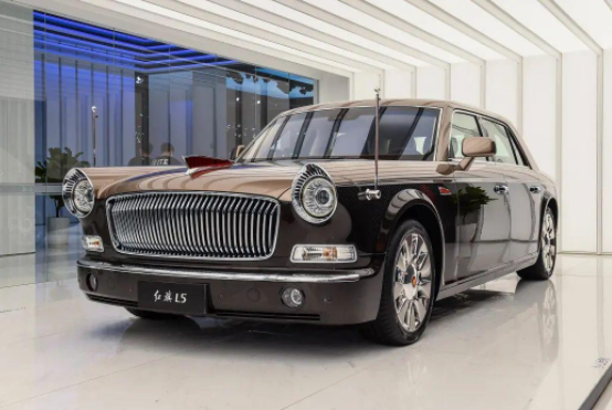 新款红旗L5轿车正式曝光 24款红旗L5经典老爷车造型