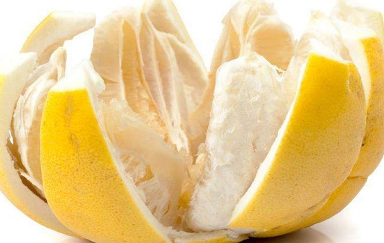 柚子皮的药用价值有哪些 柚子皮的功效与作用