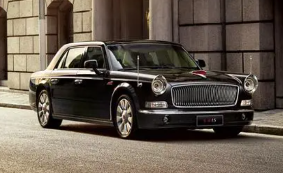 新款红旗L5轿车正式曝光 24款红旗L5经典老爷车造型