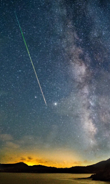 英仙座流星雨年年来，为何流星雨之母却百年不见
