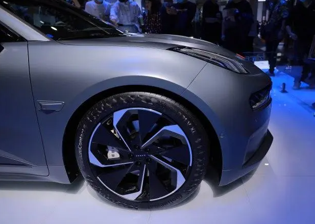 24款纯电猎装超跑ZEEKR 001 FR上市 性能叫板布加迪威龙 24款纯电猎装超跑ZEEKR 001 FR上市 性能叫板布加迪威龙