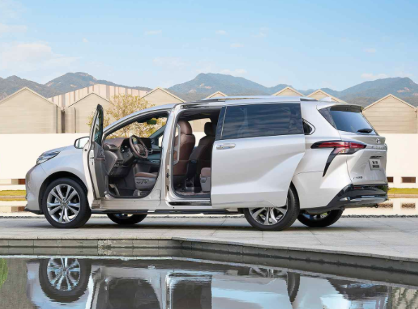 丰田汉兰达大召回树脂前保险杠可能脱落 100万辆受影响