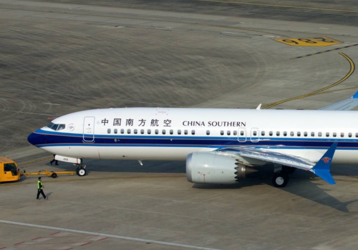 2023年中国三大航司集体扭亏，单季盈利超120亿!
