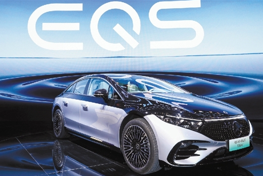 B级纯电轿车吉利银河E8全球首秀 8K大屏+强大平台惊艳亮相