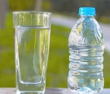 纯净水是什么 纯净水和矿泉水有哪些区别
