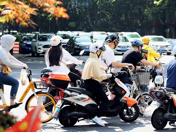 今日起深圳电动车新规正式实施!最高罚5000元 今日起深圳电动车新规正式实施!最高罚5000元